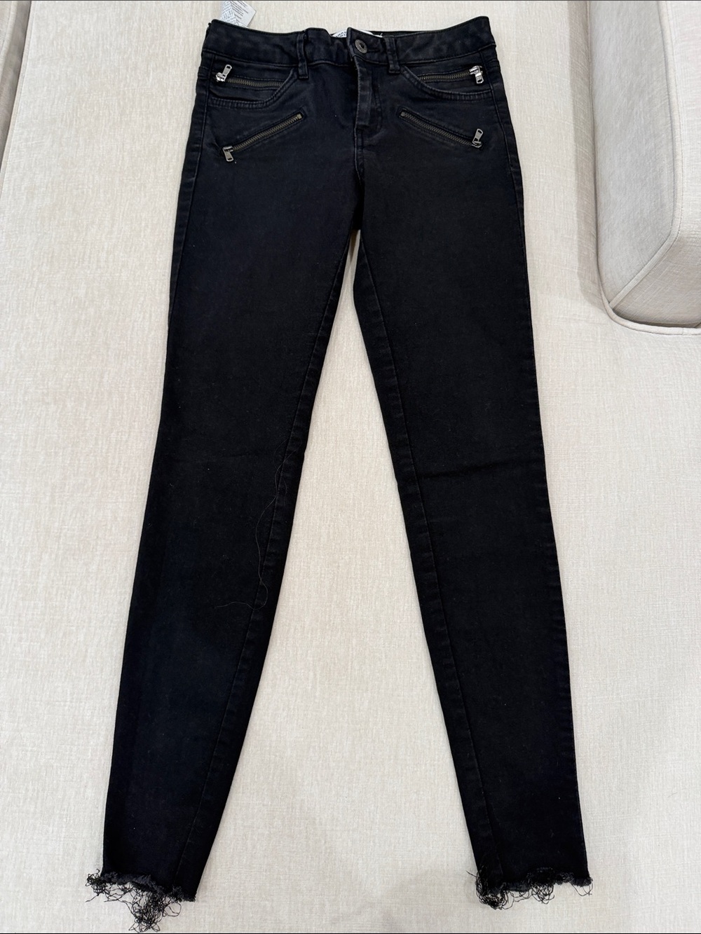 Zara Black Women's Slim Jeans with Frayed Hem and zipper detail